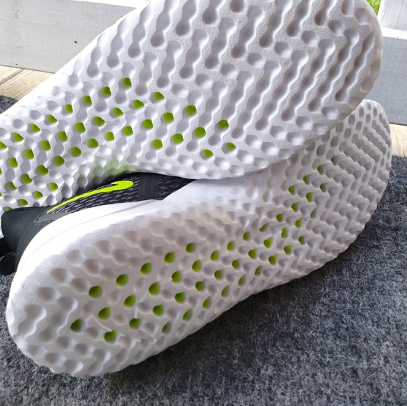 LAST 1 IN STOCK 🆕💚NIKE RENEW RIVAL SNEAKERS🆕💚 - Picture 4 of 6